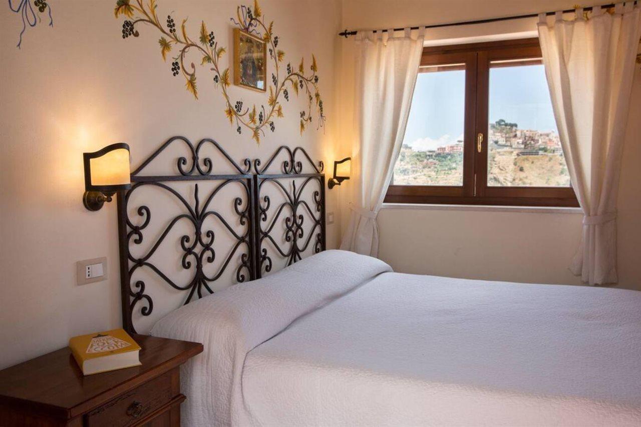 Casale Di Caterina Pensionat Taormina Eksteriør billede