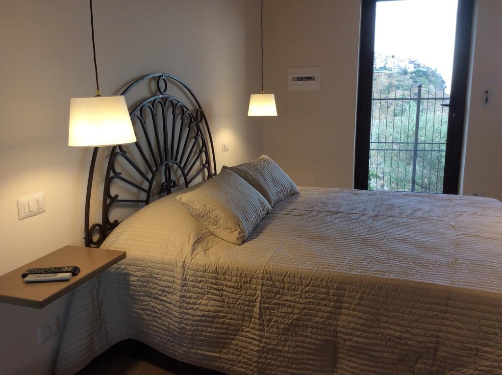 Casale Di Caterina Pensionat Taormina Værelse billede